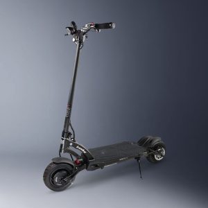 Trottinette électrique Kaabo Mantis 10 Plus Black vue de face.